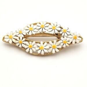 Vintage Daisy Brooch Gold Toned 2" Gold Toned